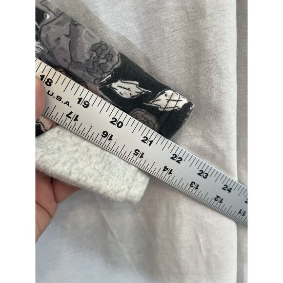 Ampersand Avenue Women's Floral Medium Hooded Sweatshirt With Pockets - Picture 8 of 8